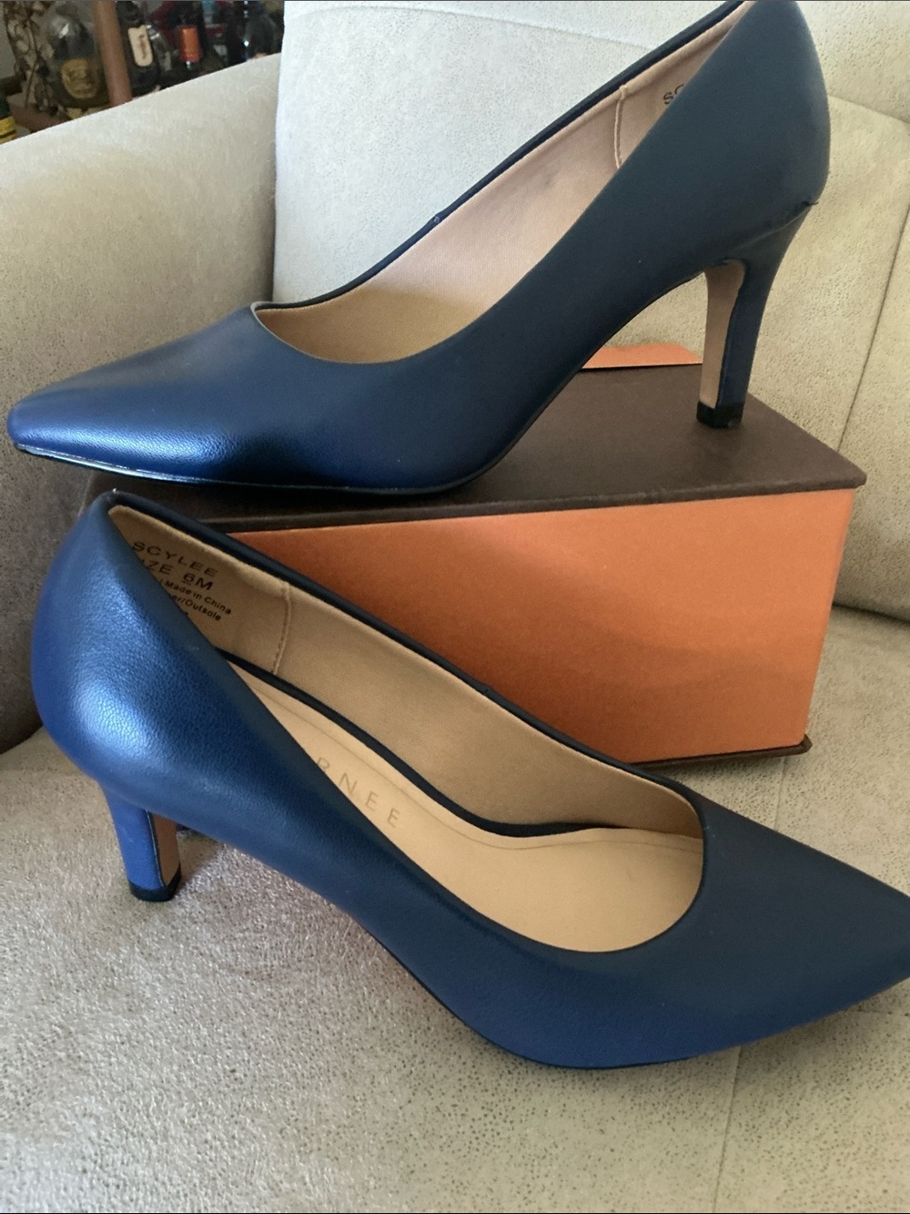 JOURNEE Navy Blue heels/pumps